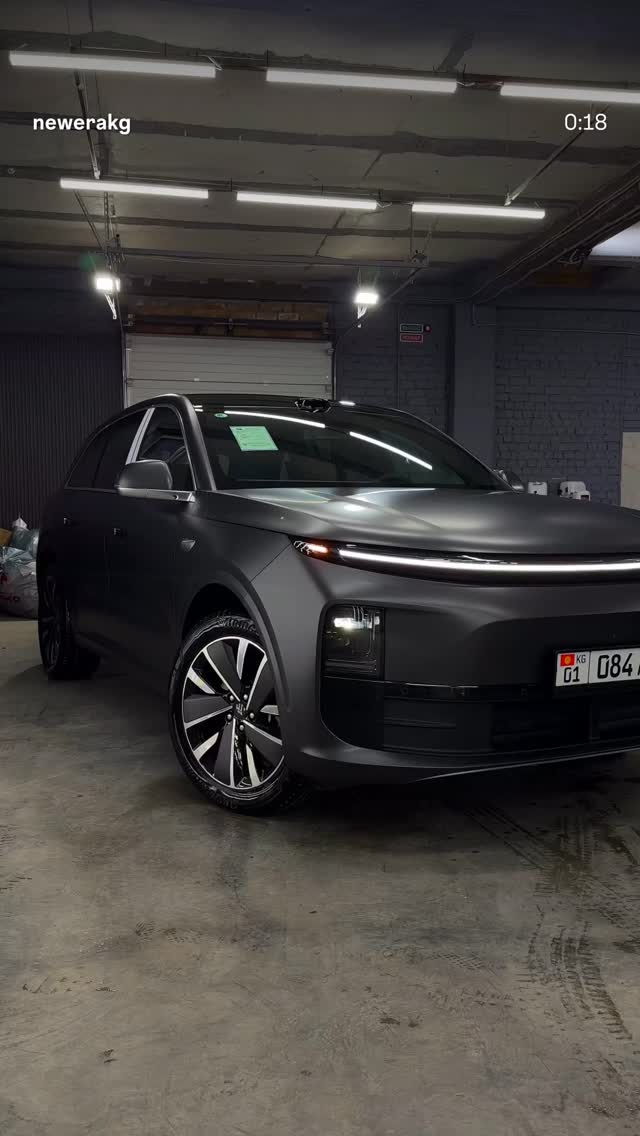 Работа New Era — оклейка